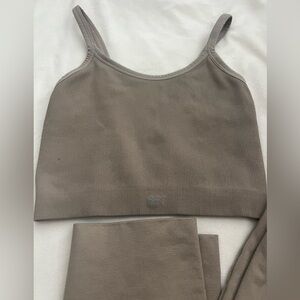 Set Active Activewear Set - Sand Color